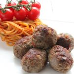 Beef meat-balls 1kg (5 x 200gr) (kant-en-klaar) (100% rundvlees) -0