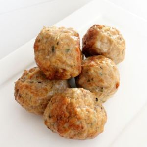 Chicken meat-balls Vadouvan 1kg (5 x 200gr) (kant-en-klaar) (100% kipfilet) -2094